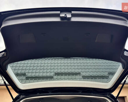 Черный Фольксваген Туран, объемом двигателя 1.6 л и пробегом 176 тыс. км за 8198 $, фото 33 на Automoto.ua