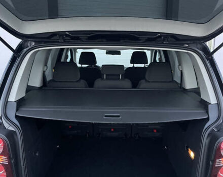 Чорний Фольксваген Туран, об'ємом двигуна 2 л та пробігом 292 тис. км за 8999 $, фото 80 на Automoto.ua