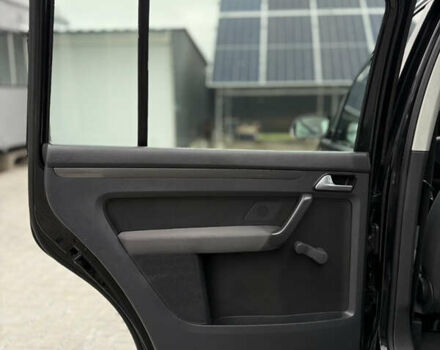 Черный Фольксваген Туран, объемом двигателя 1.4 л и пробегом 227 тыс. км за 7200 $, фото 49 на Automoto.ua