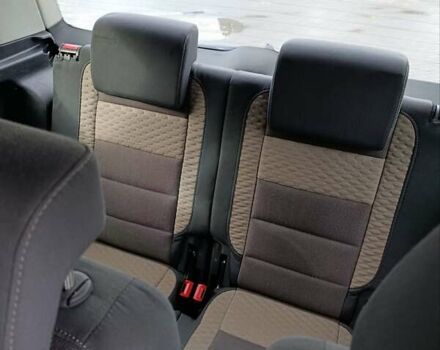 Черный Фольксваген Туран, объемом двигателя 1.6 л и пробегом 222 тыс. км за 7600 $, фото 27 на Automoto.ua