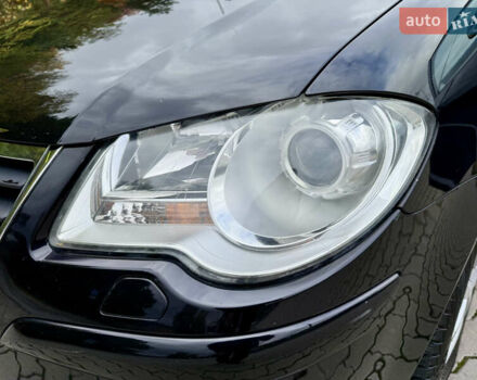 Чорний Фольксваген Туран, об'ємом двигуна 1.6 л та пробігом 200 тис. км за 7950 $, фото 46 на Automoto.ua