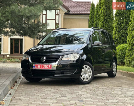 Черный Фольксваген Туран, объемом двигателя 1.6 л и пробегом 220 тыс. км за 7700 $, фото 15 на Automoto.ua