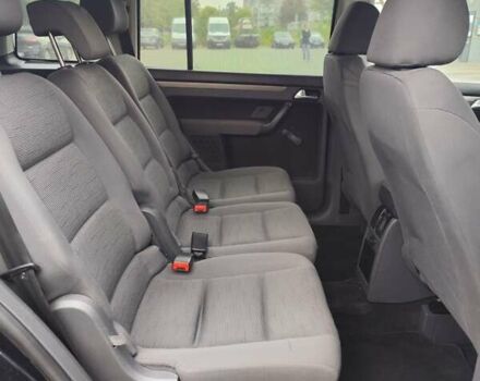 Чорний Фольксваген Туран, об'ємом двигуна 1.4 л та пробігом 194 тис. км за 6600 $, фото 24 на Automoto.ua