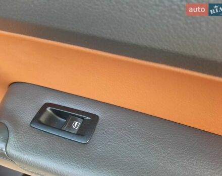 Черный Фольксваген Туран, объемом двигателя 1.6 л и пробегом 213 тыс. км за 8550 $, фото 138 на Automoto.ua