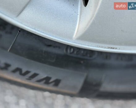 Черный Фольксваген Туран, объемом двигателя 1.6 л и пробегом 194 тыс. км за 7499 $, фото 15 на Automoto.ua