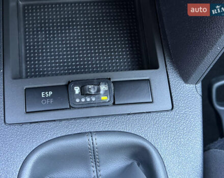 Черный Фольксваген Туран, объемом двигателя 1.6 л и пробегом 194 тыс. км за 7499 $, фото 97 на Automoto.ua