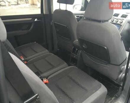 Черный Фольксваген Туран, объемом двигателя 1.9 л и пробегом 435 тыс. км за 6500 $, фото 6 на Automoto.ua