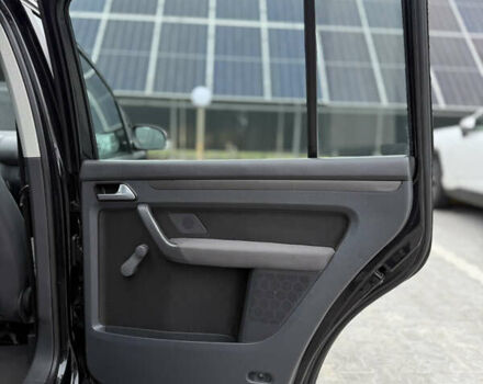 Черный Фольксваген Туран, объемом двигателя 1.4 л и пробегом 227 тыс. км за 7200 $, фото 57 на Automoto.ua