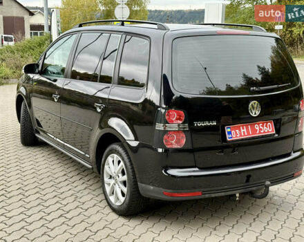 Черный Фольксваген Туран, объемом двигателя 1.6 л и пробегом 200 тыс. км за 7700 $, фото 18 на Automoto.ua