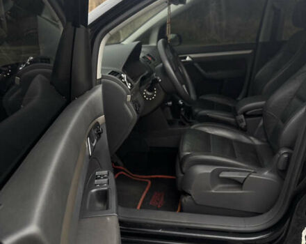 Черный Фольксваген Туран, объемом двигателя 1.4 л и пробегом 247 тыс. км за 7500 $, фото 11 на Automoto.ua