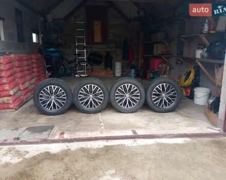 Черный Фольксваген Туран, объемом двигателя 1.9 л и пробегом 293 тыс. км за 7000 $, фото 13 на Automoto.ua