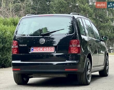 Чорний Фольксваген Туран, об'ємом двигуна 1.6 л та пробігом 221 тис. км за 7750 $, фото 24 на Automoto.ua