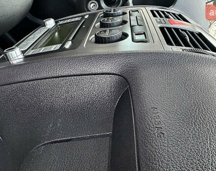 Черный Фольксваген Туран, объемом двигателя 1.6 л и пробегом 176 тыс. км за 8198 $, фото 66 на Automoto.ua