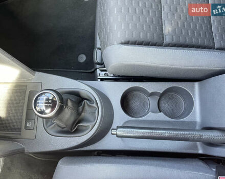 Чорний Фольксваген Туран, об'ємом двигуна 1.4 л та пробігом 192 тис. км за 7500 $, фото 16 на Automoto.ua