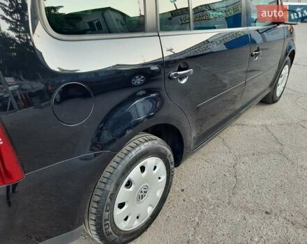 Черный Фольксваген Туран, объемом двигателя 1.6 л и пробегом 213 тыс. км за 8550 $, фото 125 на Automoto.ua