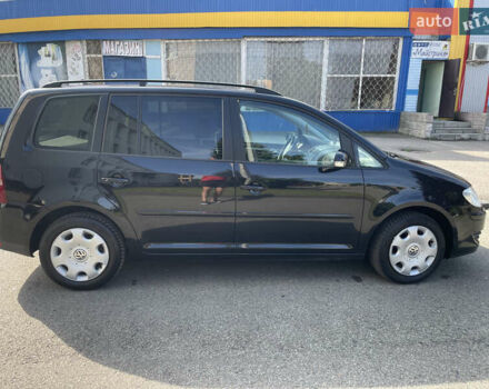 Чорний Фольксваген Туран, об'ємом двигуна 1.4 л та пробігом 192 тис. км за 7500 $, фото 2 на Automoto.ua