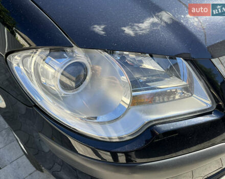 Чорний Фольксваген Туран, об'ємом двигуна 1.6 л та пробігом 227 тис. км за 7500 $, фото 15 на Automoto.ua