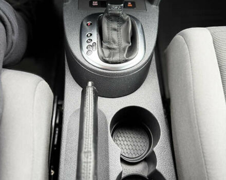 Черный Фольксваген Туран, объемом двигателя 1.4 л и пробегом 227 тыс. км за 7200 $, фото 47 на Automoto.ua