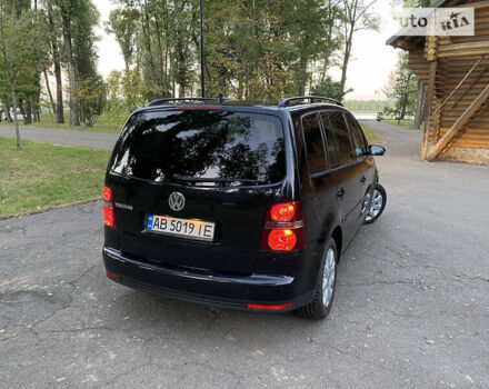Черный Фольксваген Туран, объемом двигателя 1.6 л и пробегом 261 тыс. км за 7100 $, фото 19 на Automoto.ua