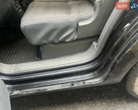 Черный Фольксваген Туран, объемом двигателя 2 л и пробегом 208 тыс. км за 7771 $, фото 23 на Automoto.ua