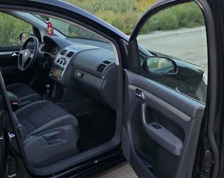 Черный Фольксваген Туран, объемом двигателя 1.4 л и пробегом 194 тыс. км за 7600 $, фото 24 на Automoto.ua