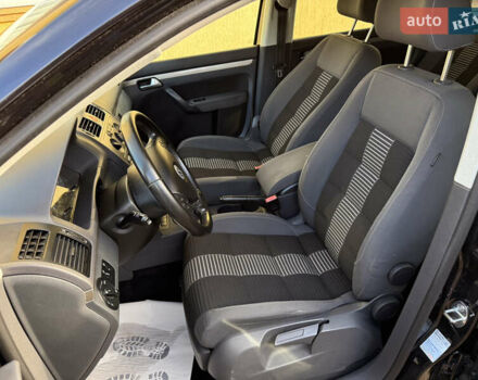 Чорний Фольксваген Туран, об'ємом двигуна 1.4 л та пробігом 148 тис. км за 5999 $, фото 36 на Automoto.ua