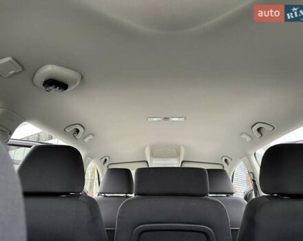 Чорний Фольксваген Туран, об'ємом двигуна 1.6 л та пробігом 147 тис. км за 8400 $, фото 29 на Automoto.ua