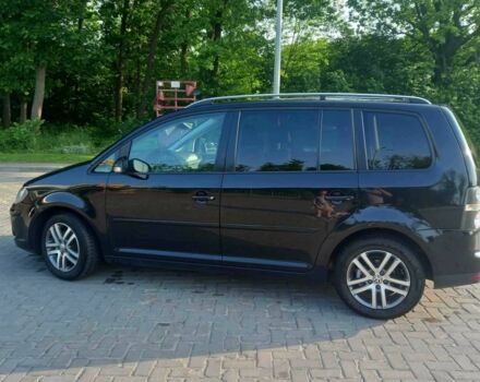 Черный Фольксваген Туран, объемом двигателя 1.9 л и пробегом 225 тыс. км за 7999 $, фото 11 на Automoto.ua