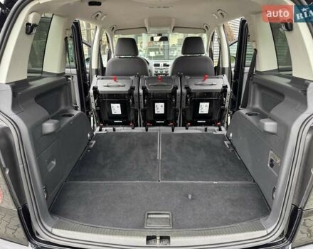 Чорний Фольксваген Туран, об'ємом двигуна 1.6 л та пробігом 147 тис. км за 8400 $, фото 47 на Automoto.ua