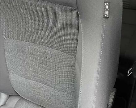 Черный Фольксваген Туран, объемом двигателя 1.4 л и пробегом 194 тыс. км за 6555 $, фото 53 на Automoto.ua