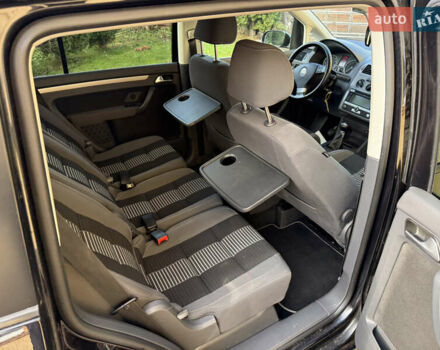 Чорний Фольксваген Туран, об'ємом двигуна 1.4 л та пробігом 148 тис. км за 5999 $, фото 47 на Automoto.ua