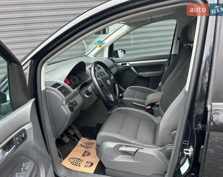 Чорний Фольксваген Туран, об'ємом двигуна 1.4 л та пробігом 166 тис. км за 8500 $, фото 4 на Automoto.ua