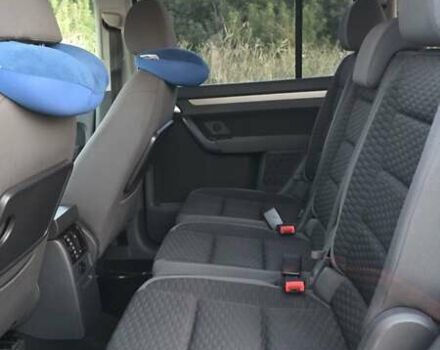 Черный Фольксваген Туран, объемом двигателя 1.4 л и пробегом 194 тыс. км за 7600 $, фото 22 на Automoto.ua