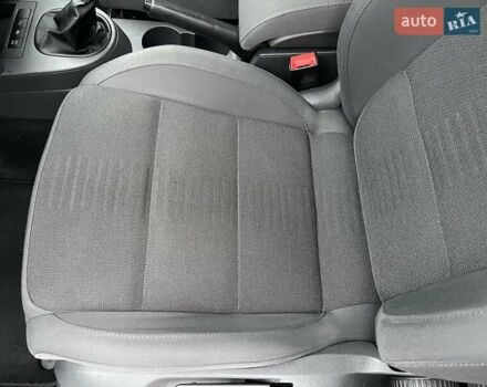 Черный Фольксваген Туран, объемом двигателя 1.4 л и пробегом 194 тыс. км за 6555 $, фото 49 на Automoto.ua