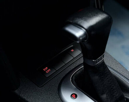 Чорний Фольксваген Туран, об'ємом двигуна 1.97 л та пробігом 279 тис. км за 8800 $, фото 12 на Automoto.ua