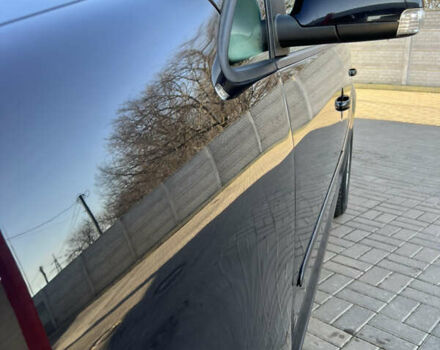 Черный Фольксваген Туран, объемом двигателя 1.9 л и пробегом 353 тыс. км за 6699 $, фото 21 на Automoto.ua