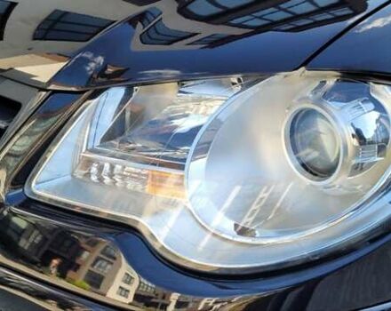 Черный Фольксваген Туран, объемом двигателя 1.97 л и пробегом 248 тыс. км за 8300 $, фото 22 на Automoto.ua