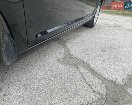 Черный Фольксваген Туран, объемом двигателя 1.4 л и пробегом 194 тыс. км за 6555 $, фото 75 на Automoto.ua