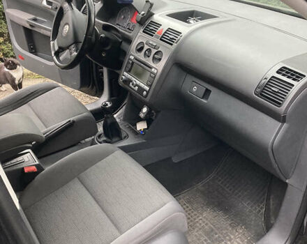 Чорний Фольксваген Туран, об'ємом двигуна 1.39 л та пробігом 195 тис. км за 7100 $, фото 12 на Automoto.ua