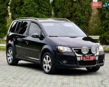 Чорний Фольксваген Туран, об'ємом двигуна 1.97 л та пробігом 279 тис. км за 8800 $, фото 71 на Automoto.ua