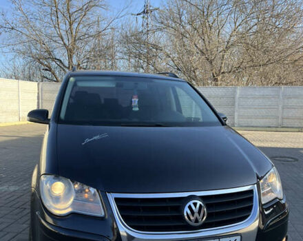 Черный Фольксваген Туран, объемом двигателя 1.9 л и пробегом 353 тыс. км за 6699 $, фото 16 на Automoto.ua