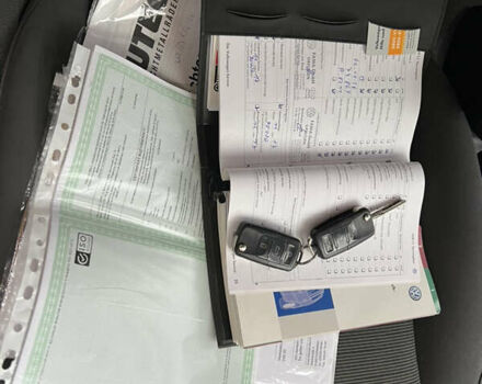 Черный Фольксваген Туран, объемом двигателя 1.6 л и пробегом 180 тыс. км за 8200 $, фото 53 на Automoto.ua