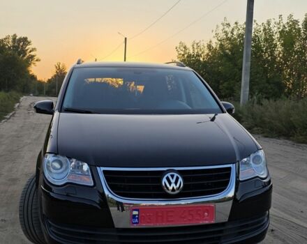 Черный Фольксваген Туран, объемом двигателя 1.4 л и пробегом 200 тыс. км за 6900 $, фото 6 на Automoto.ua