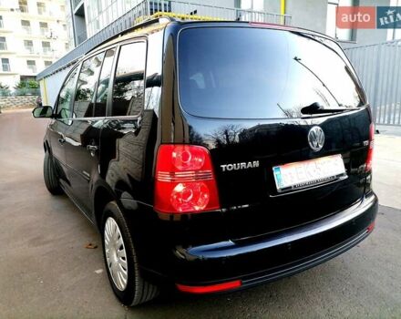Черный Фольксваген Туран, объемом двигателя 1.4 л и пробегом 193 тыс. км за 6600 $, фото 17 на Automoto.ua