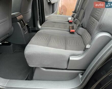 Черный Фольксваген Туран, объемом двигателя 1.4 л и пробегом 194 тыс. км за 6555 $, фото 120 на Automoto.ua