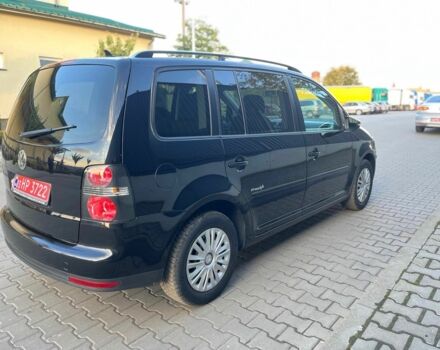 Черный Фольксваген Туран, объемом двигателя 1.6 л и пробегом 240 тыс. км за 8100 $, фото 10 на Automoto.ua