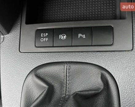 Черный Фольксваген Туран, объемом двигателя 1.4 л и пробегом 194 тыс. км за 6555 $, фото 59 на Automoto.ua