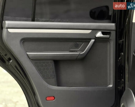 Чорний Фольксваген Туран, об'ємом двигуна 1.97 л та пробігом 279 тис. км за 8800 $, фото 25 на Automoto.ua