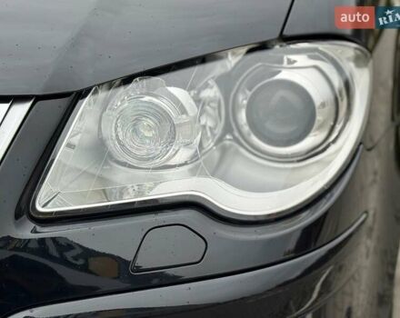 Чорний Фольксваген Туран, об'ємом двигуна 1.6 л та пробігом 147 тис. км за 8400 $, фото 7 на Automoto.ua