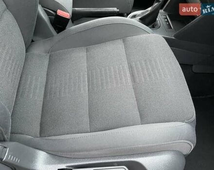 Черный Фольксваген Туран, объемом двигателя 1.4 л и пробегом 194 тыс. км за 6555 $, фото 212 на Automoto.ua